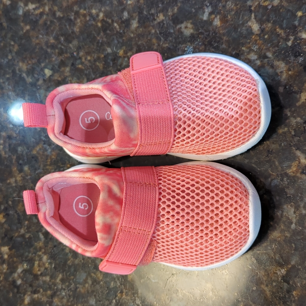 Cat & Jack water shoes